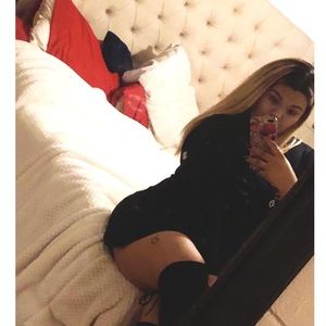 Meet your Posher, Jesenia